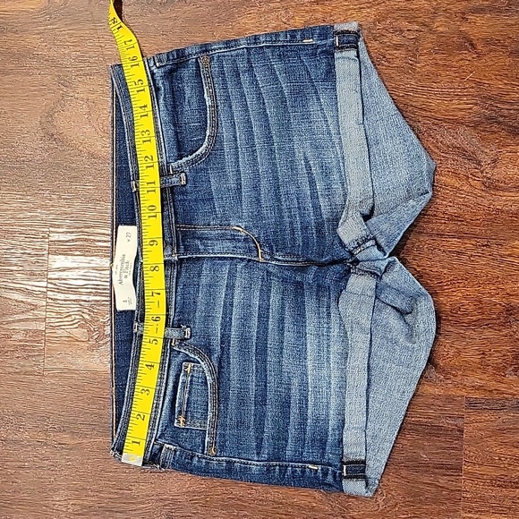Abercrombie & Fitch Jean Shorts - Picture 3 of 5